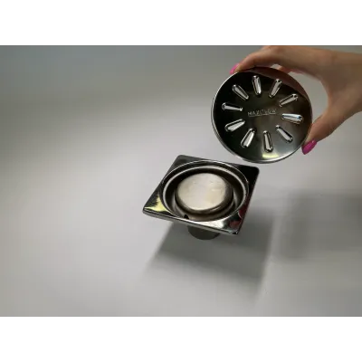 Трап із нержавіючої сталі SLIM 10*10см, вертикальний, D50